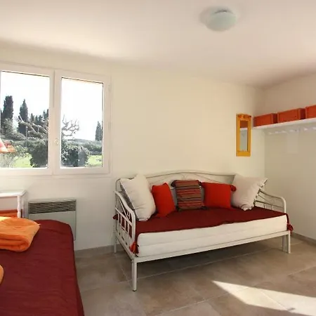 Prázdninový dům Sleeps 7 Pool